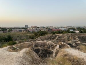 Archaeological Monument of Aktepa-Yunusabad Settlement (Tashkent, Yunusabad District, Gathering of citizens of Aktepa Mahallah) ، معلم جذب سياحي