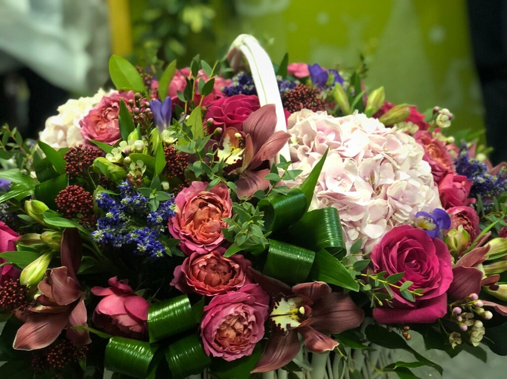 Flower shop Selling Flowers, Moscow, photo