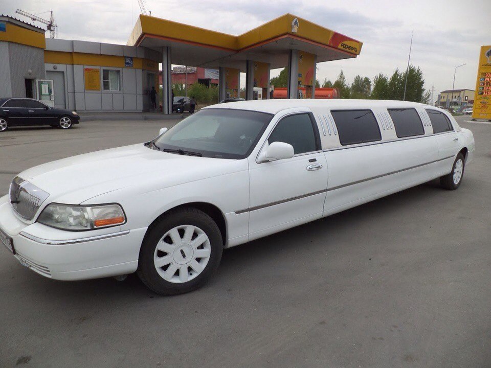 Lincoln Limousine 2020