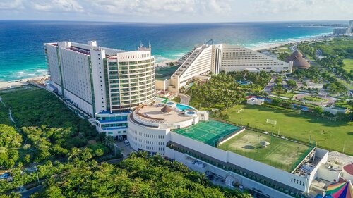 Внешний вид отеля Seadust Cancun Family Resort в Канкуне, фото 1