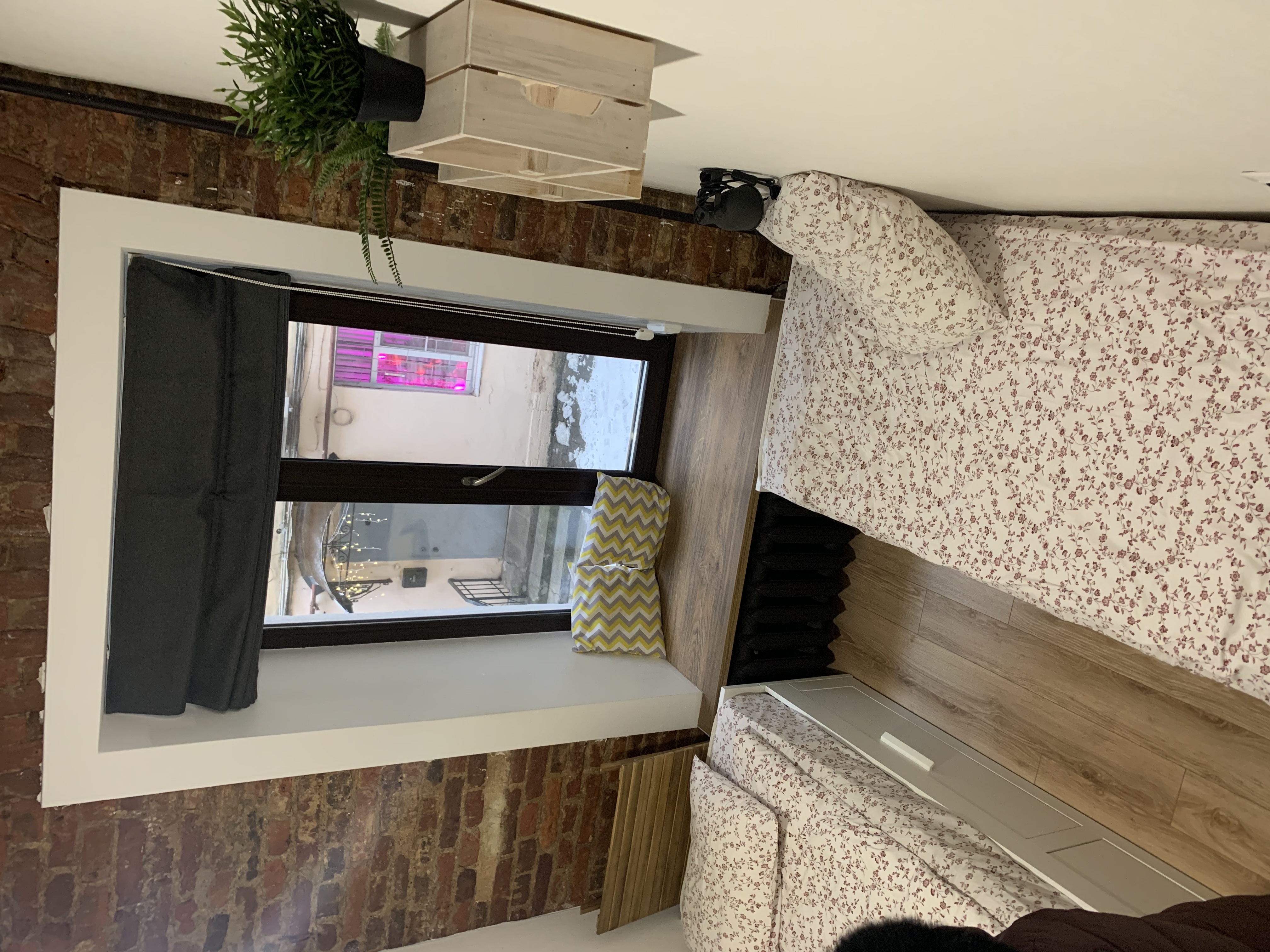 Фото Bigland House