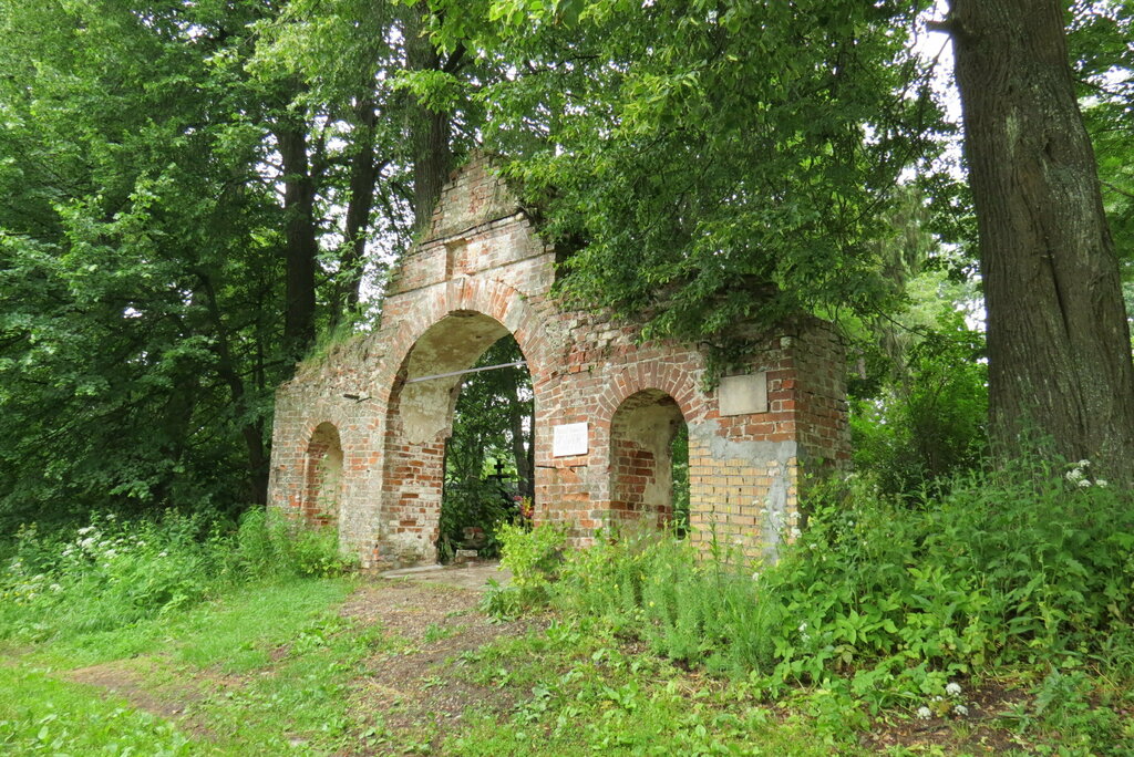 Orthodox church Tserkov Spasa Nerukotvornogo Obraza V Nikolo-Zabolotye, Yaroslavl Oblast, photo