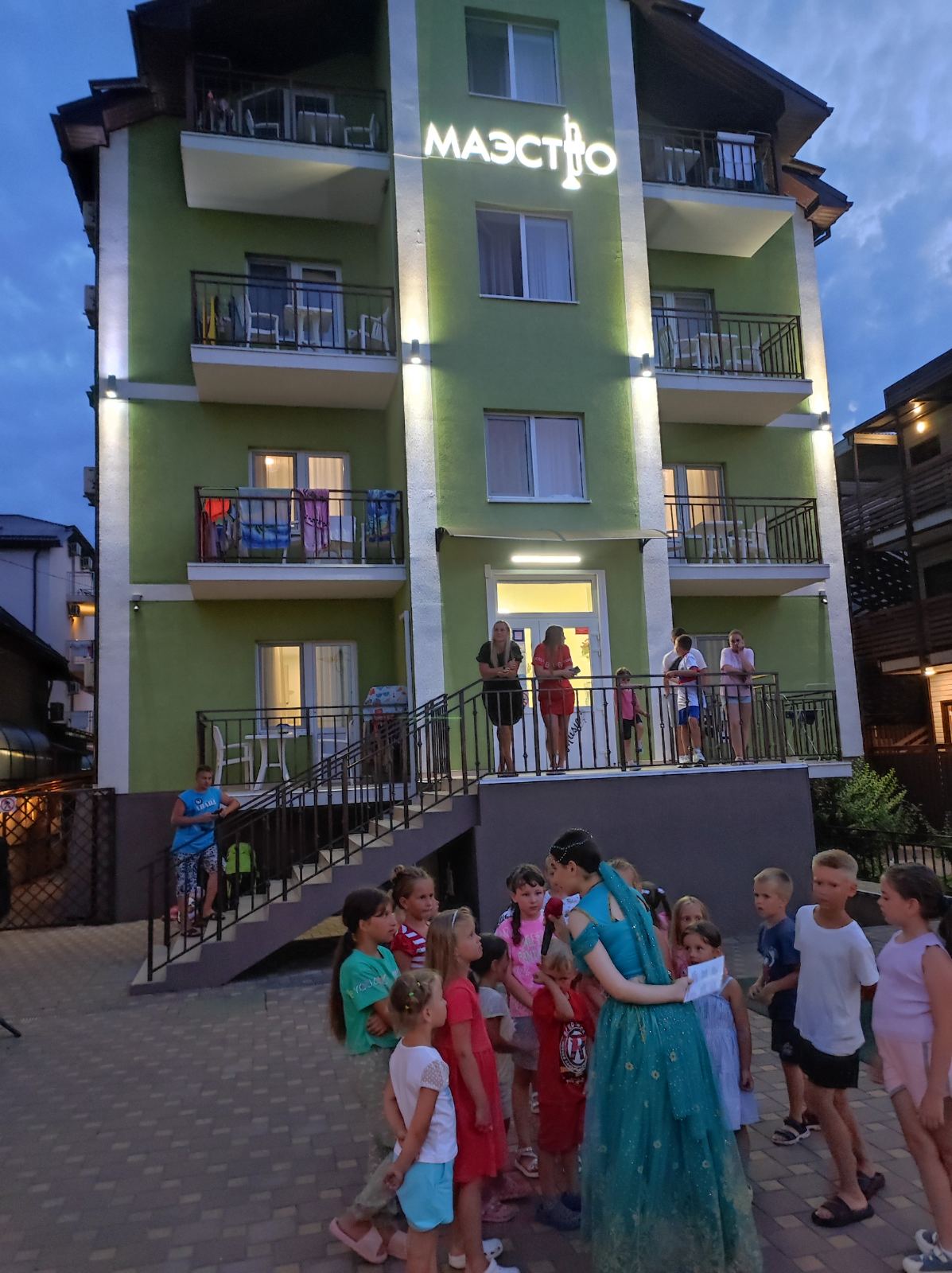 Фото отеля 2