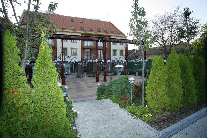 Фото Hotel Debrecen