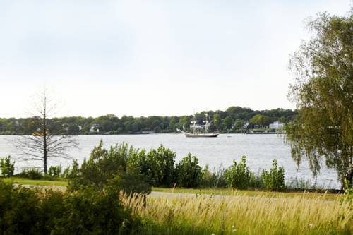 Фото Elaya Hotel Hamburg Finkenwerder