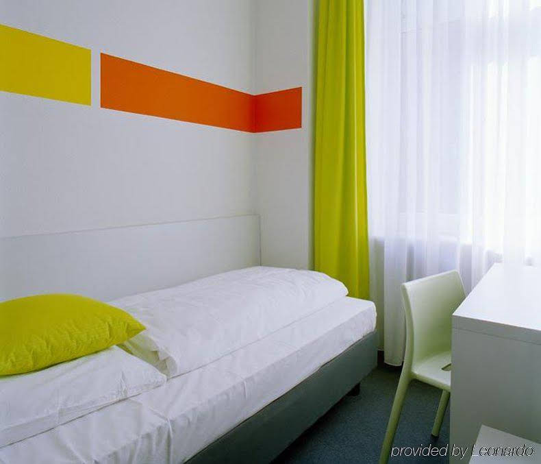 Фото Colour Hotel