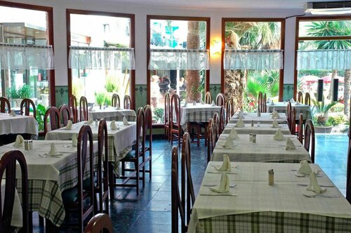 Внешний вид отеля Htop Planamar в Мальграт-де-Маре, фото 3