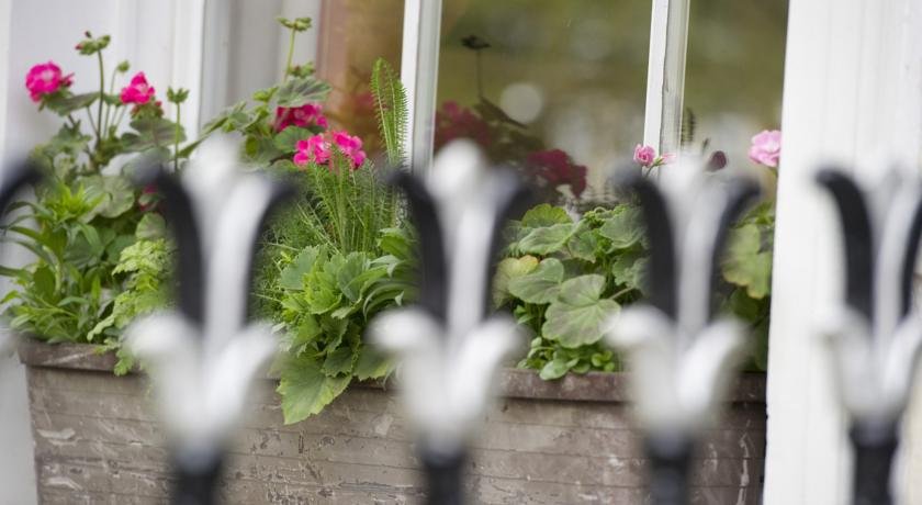 Фото MacDonald Hotel