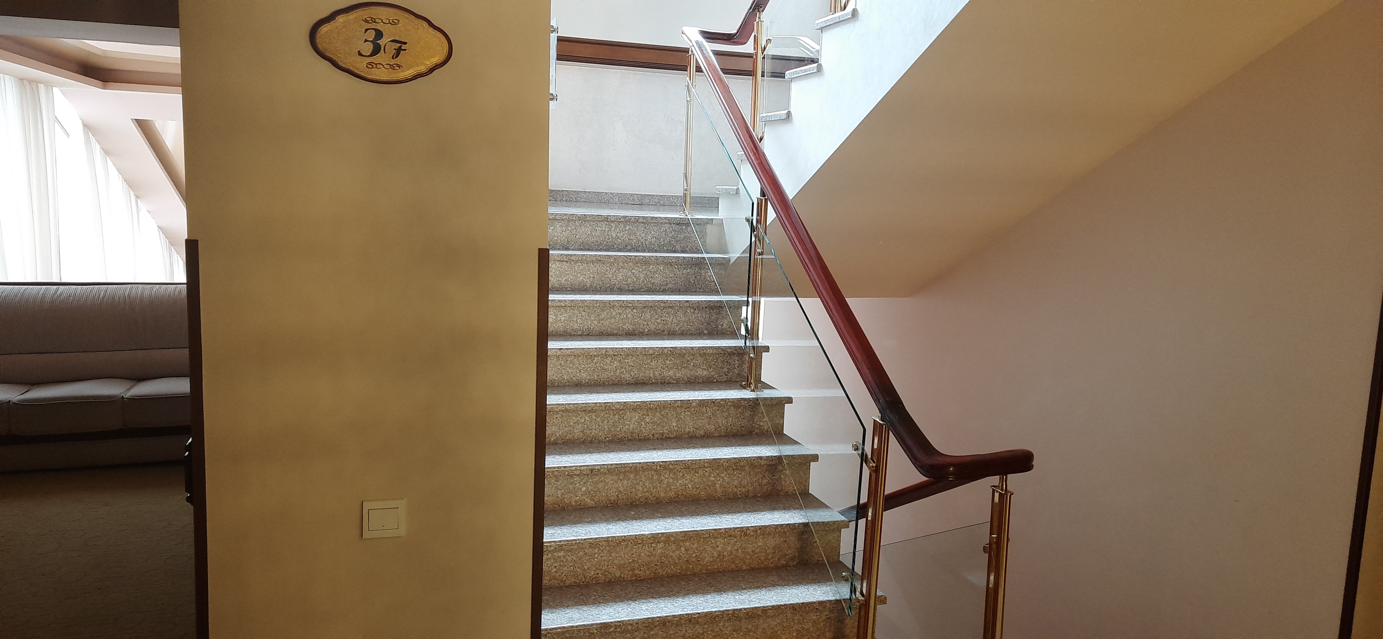 Фото Best Western Plus Paradise Hotel Dilijan