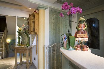 Фото Hotel Garni La Suisse