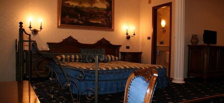 Фото Grand Hotel London