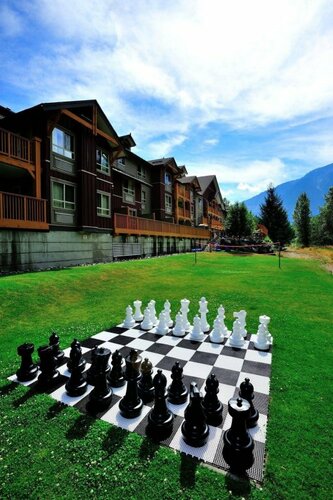 Внешний вид отеля Pemberton Valley Lodge в Пембертоне, фото 2