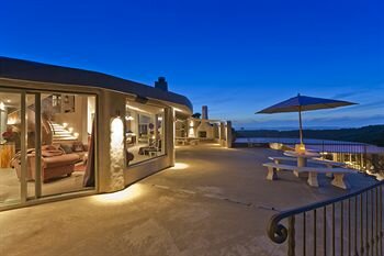 Гостиница Delamore Lodge