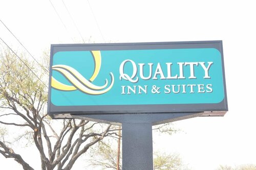 Внешний вид отеля Quality Inn & Suites Plano East - Richardson в Плэно, фото 5