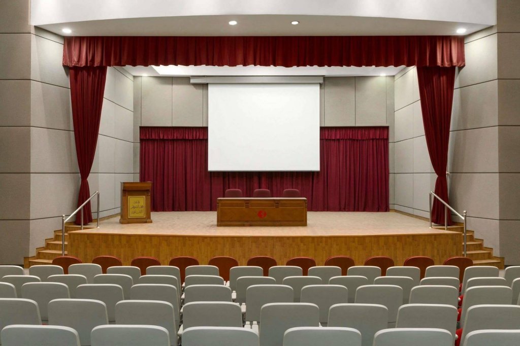 Фото Ramada Al Qassim Hotel And Suites