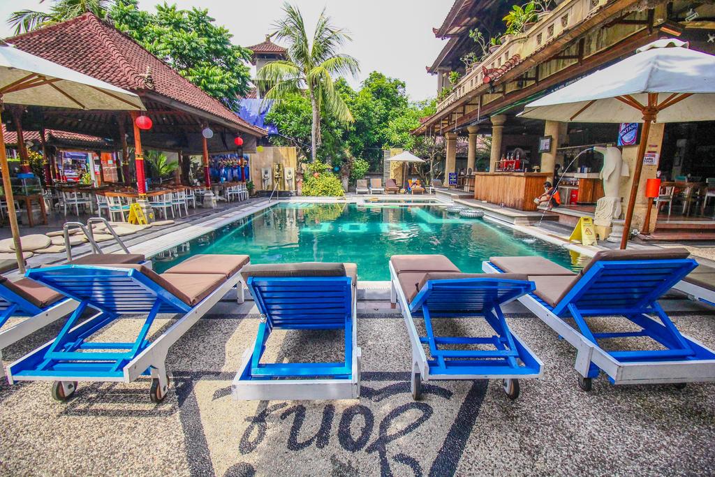 Фото Legian Village Hotel