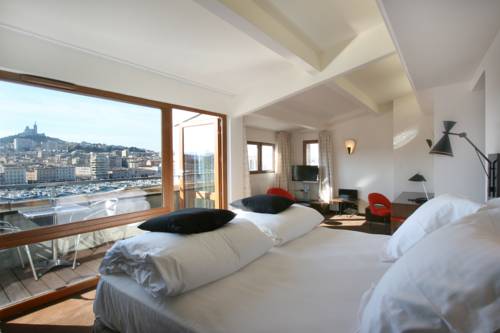 Фото La Résidence du Vieux Port