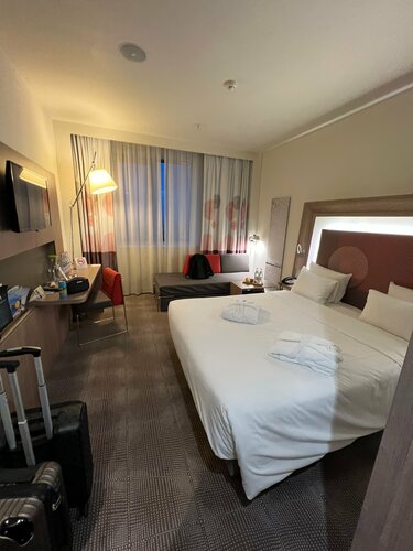 Внешний вид отеля Novotel Almaty City Center в Алматах, фото 4