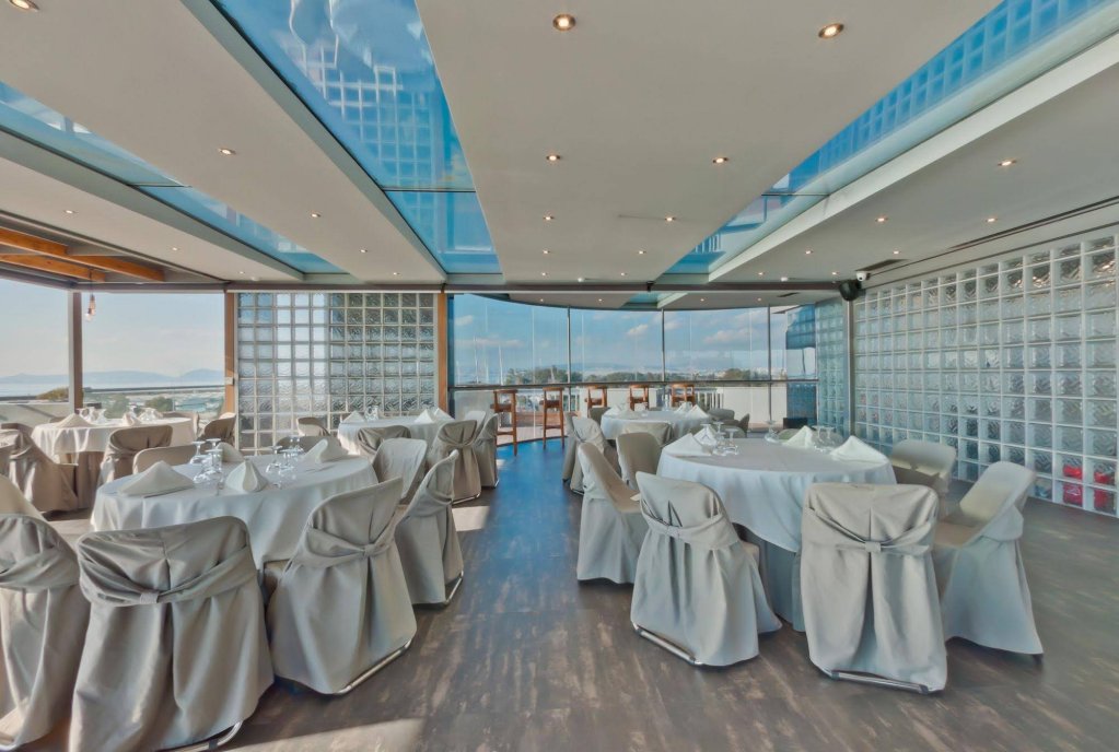 Фото Palace Hotel Glyfada