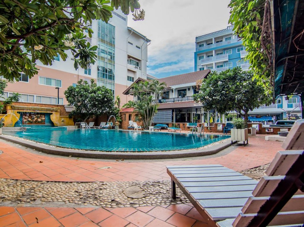 Фото Sutus Court 4