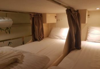 Фото Counting Sheeps At Cnx - Adults Only