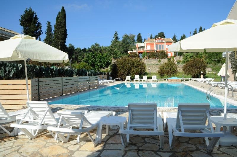 Фото Three Seasons Resort