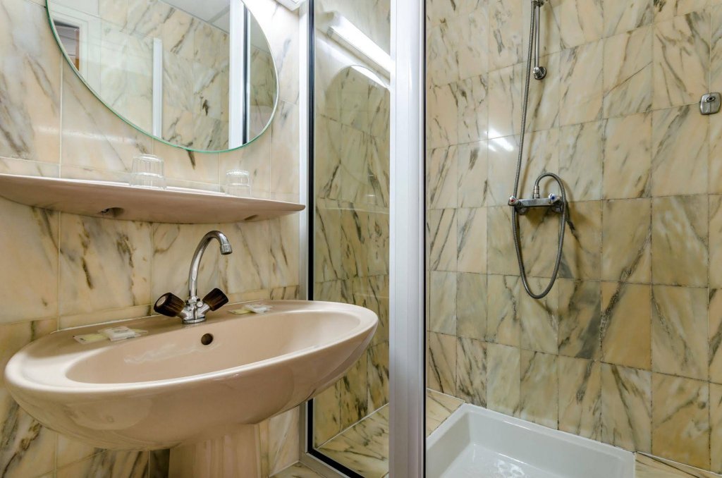 Фото Hôtel Victor Hugo