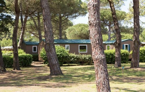 Гостиница Domaine Résidentiel de Plein-Air Les Tamarins в Ла-Рошеле