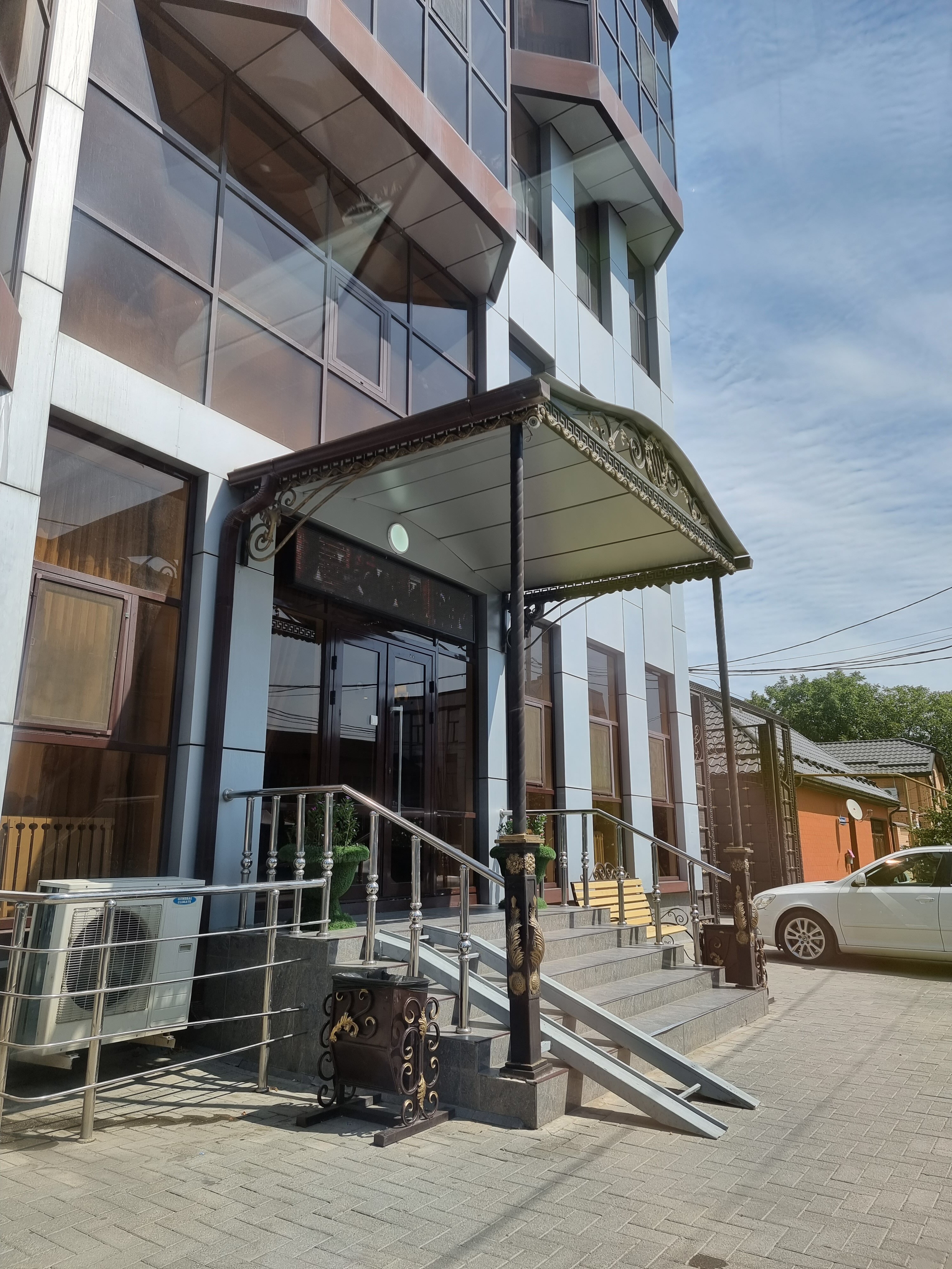 Фото Континент