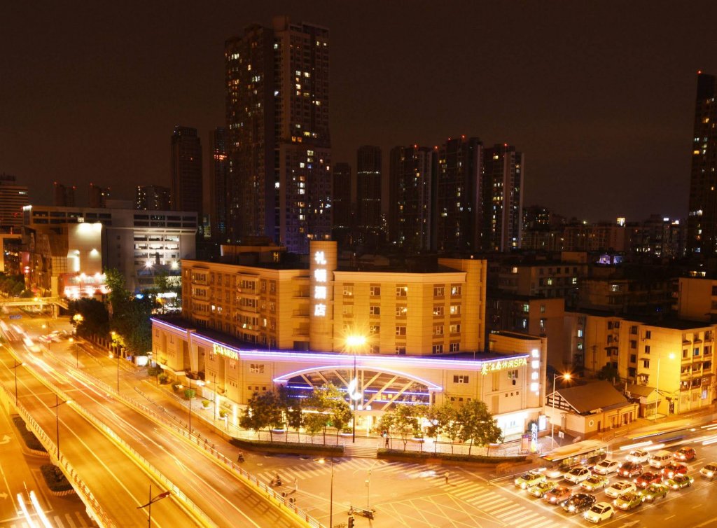 Фото Leeden Hotel Chengdu