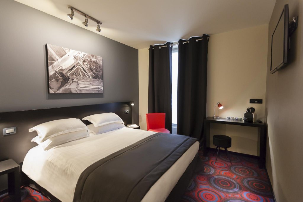 Фото отеля 1