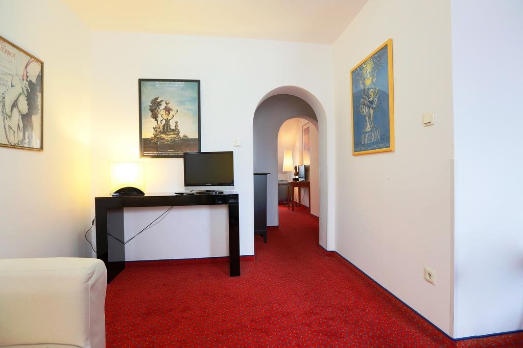 Фото Hotel Nymphenburg