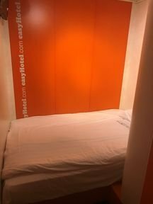 Фото EasyHotel London South Kensington