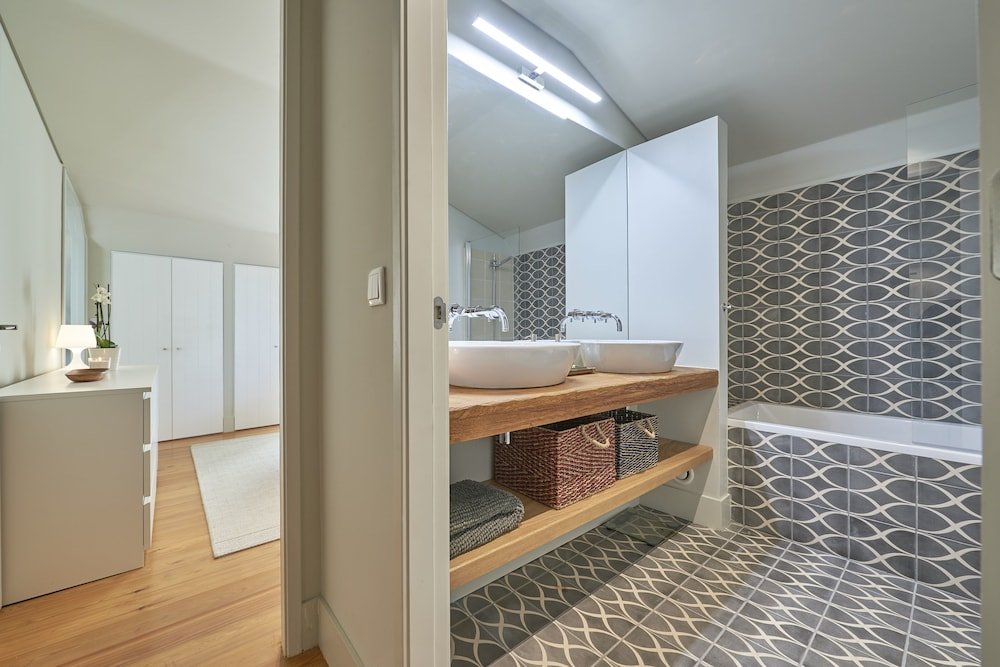 Фото Lisbon Five Stars Apartments - Bica 246