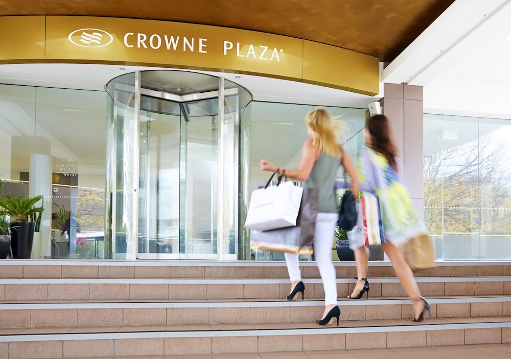Фото Crowne Plaza Canberra