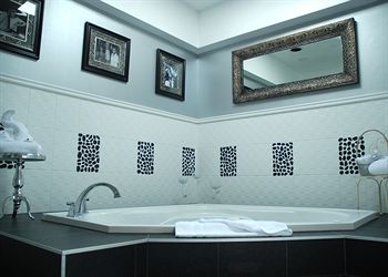 Фото Rosellen Suites Stanley