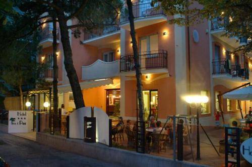 Фото Hotel Fra i Pini