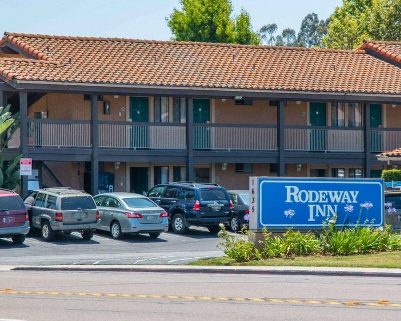 Гостиница Rodeway Inn Fallbrook Downtown