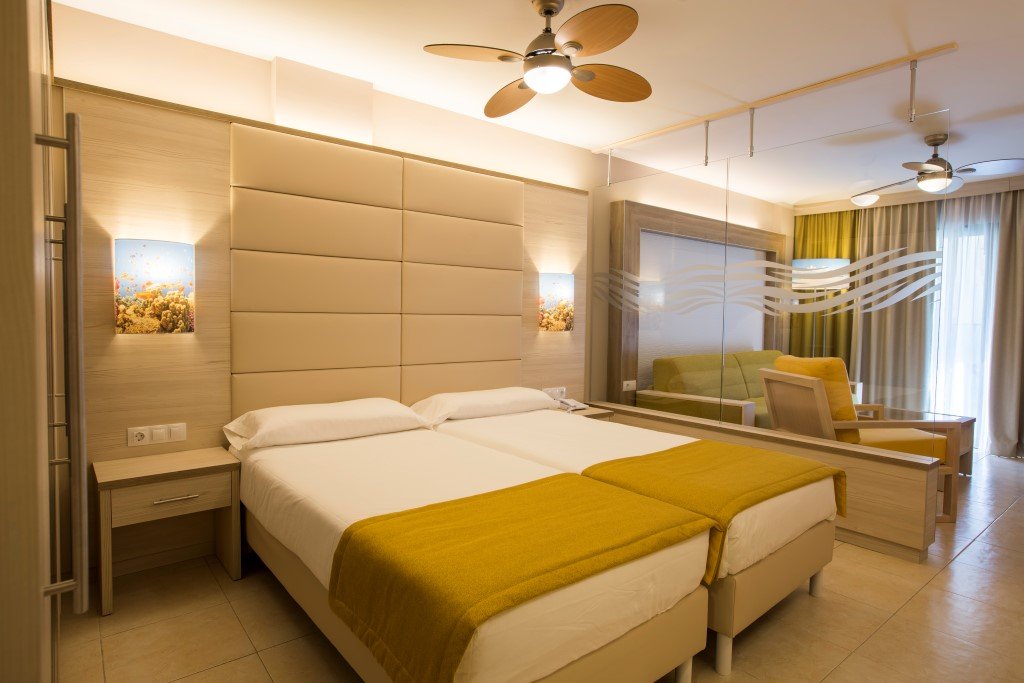 Фото Bull Escorial & SPA