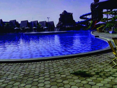 Гостиница Cirebon Waterland в Чиребоне