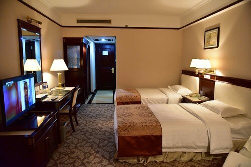 Гостиница Chengde Yunshan Hotel в Чэндэ