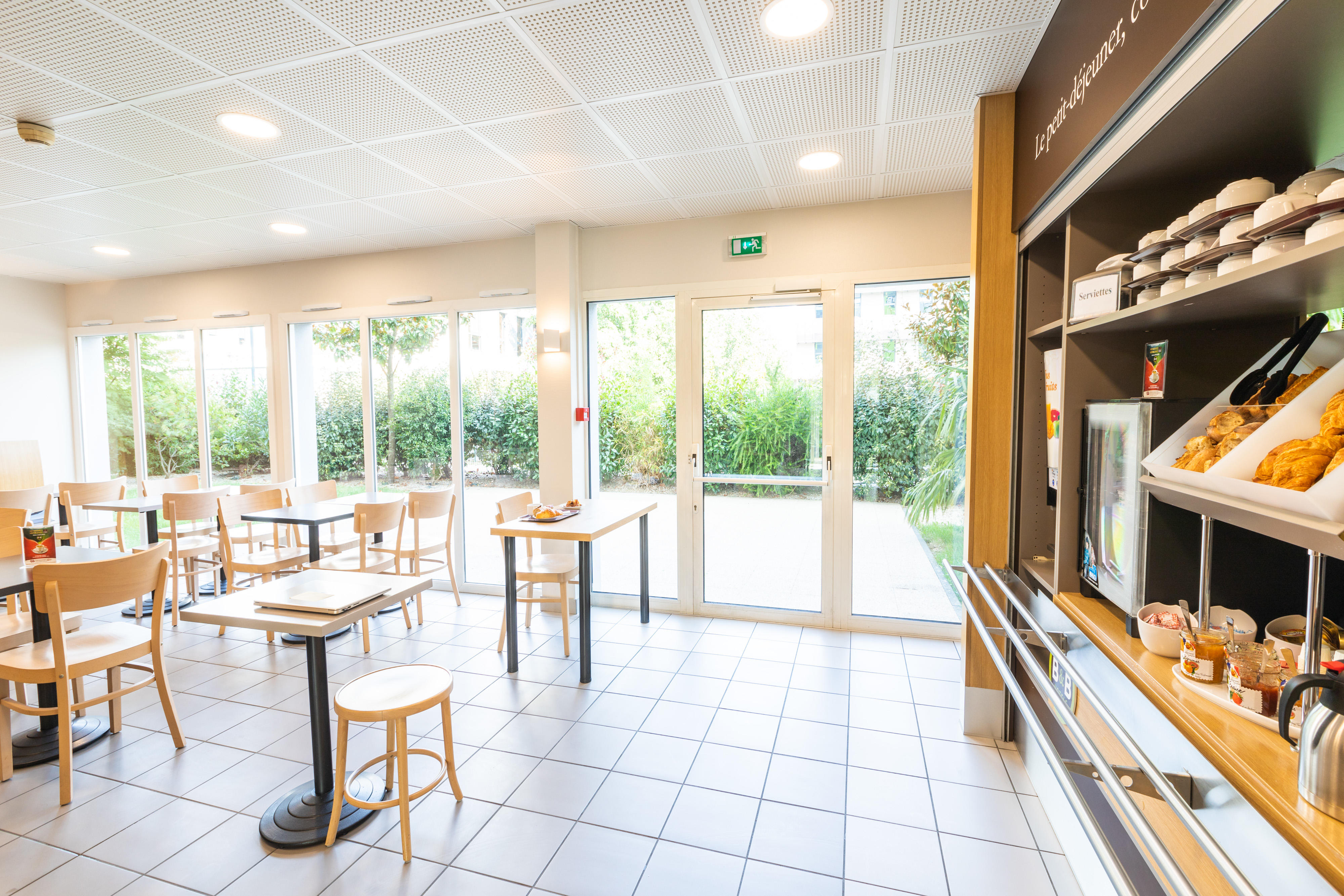 Фото B&b Hotel Rennes Ouest Villejean