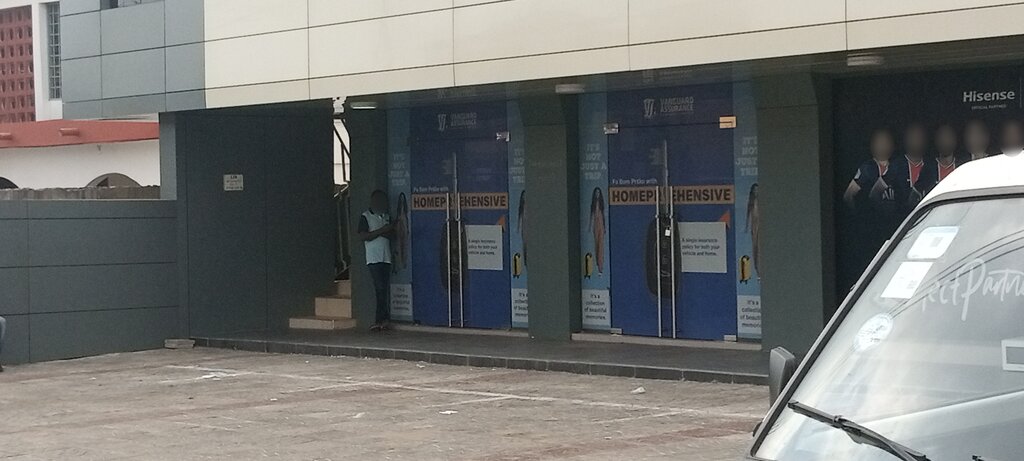 Insurance company Vanguard, Accra, photo