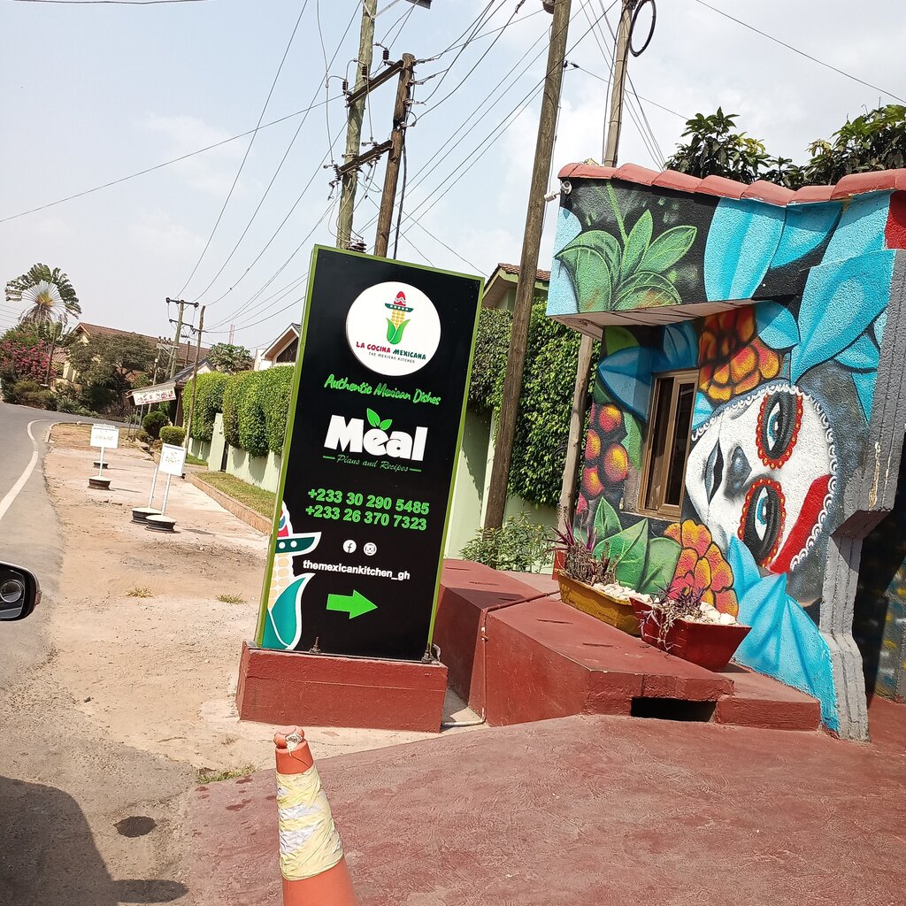 Restaurant Meal, Accra, photo
