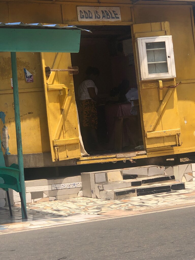 Tailor God Is Able, Accra, photo