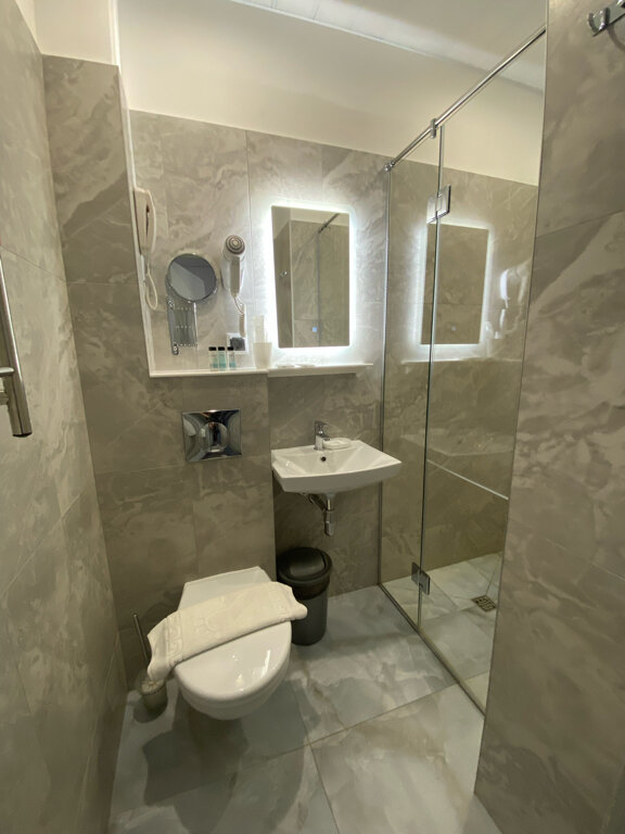 Фото Station Premier S12