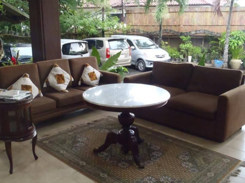 Фото Maven Buncit