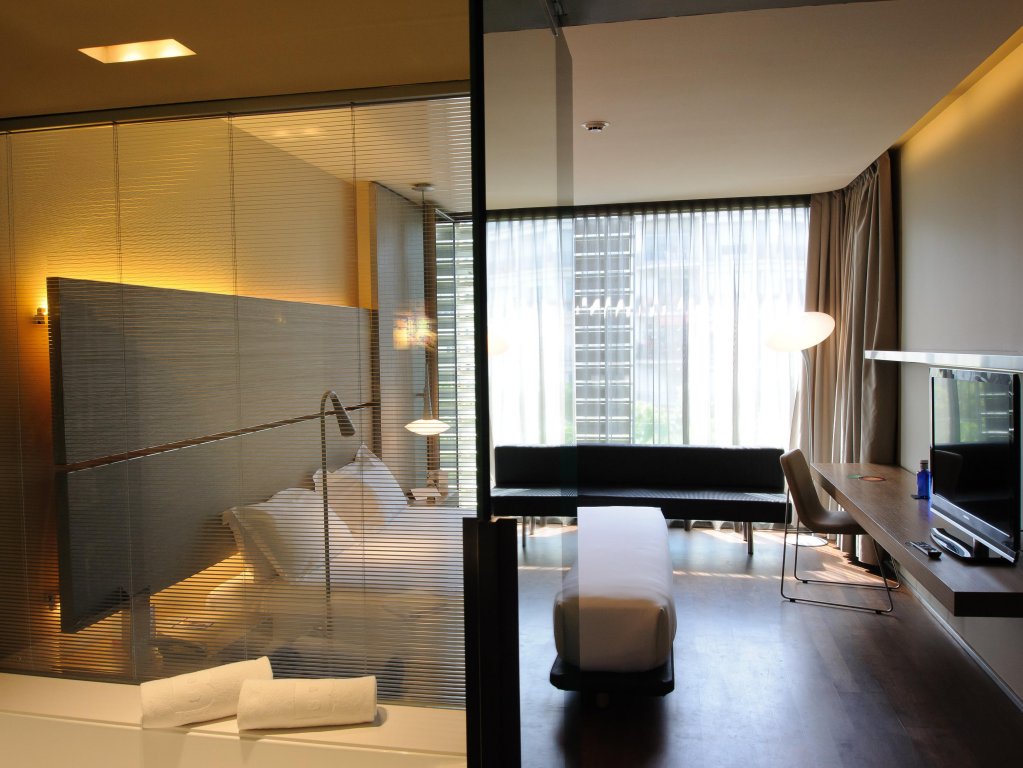 Фото B-Hotel
