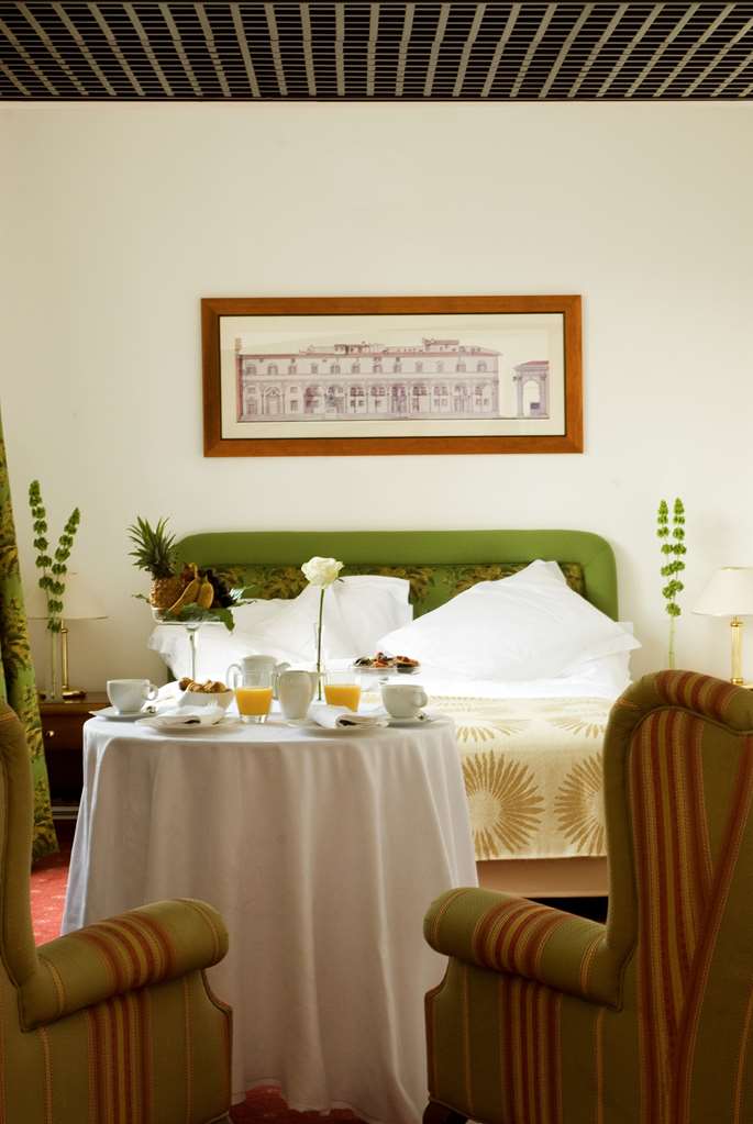 Фото Starhotels Business Palace