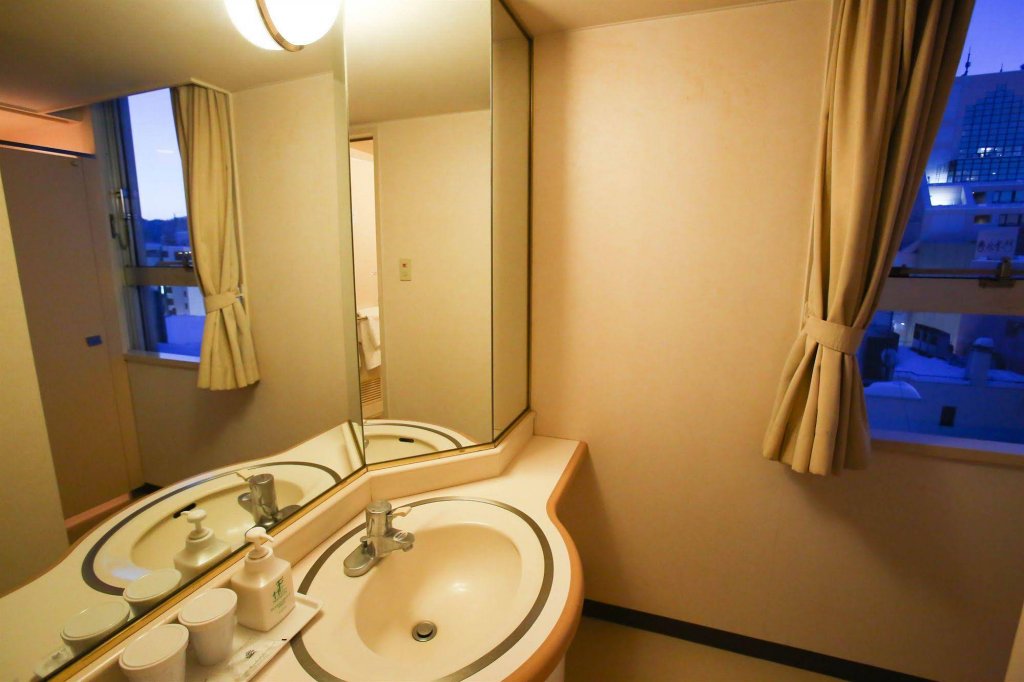 Фото Apa Hotel Sapporo Susukino-Ekimae